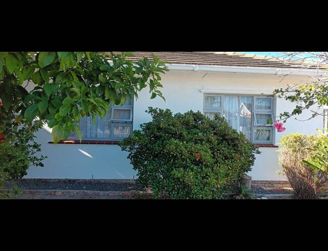 4 BEDROOM HOUSE FOR SALE IN HEATHFIELD